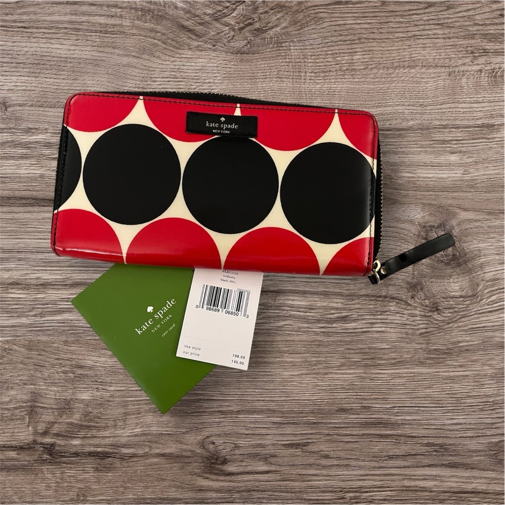 Kate Spade Retro Style Wallet